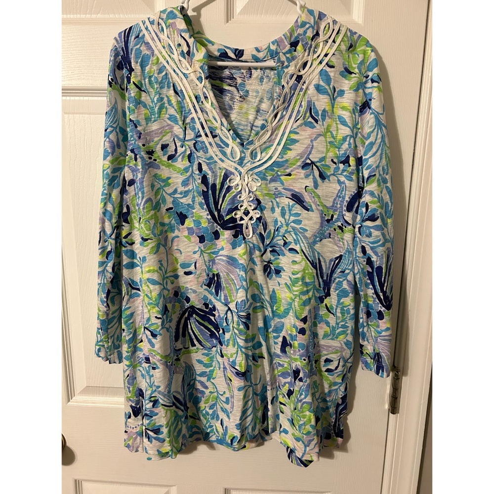 Lilly Pulitzer Blue & Green Floral Lace-Trim V-Neck Tunic